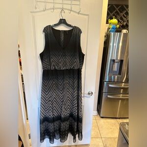 Jessica Simpson sleeveless black & gray v-neck maxi dress plus size 2x